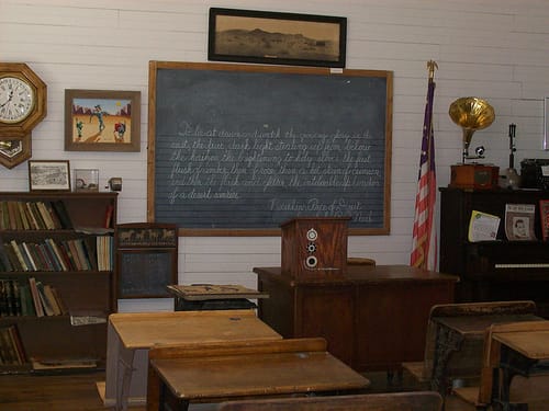 early 20th century classroom photo